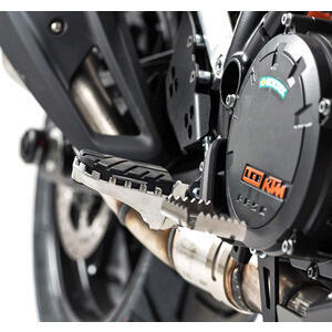 Footpegs BMW R 1200 R '15- SW-Motech Ion rider kit