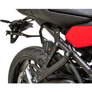 Protección del depósito de la bomba de freno Yamaha MT-09 Tracer \'21- trasera SW-Motech negro