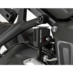 Protección del depósito de la bomba de freno Triumph Trident 660 trasero SW-Motech negro