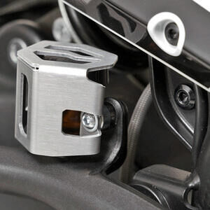 Protección del depósito de la bomba de freno Moto Morini X-Cape 650 trasera SW-Motech gris
